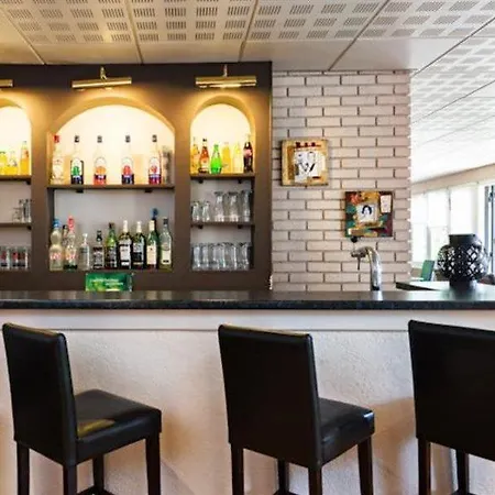 Noemys Valence Nord - Restaurant מלון Bourg-lès-Valence