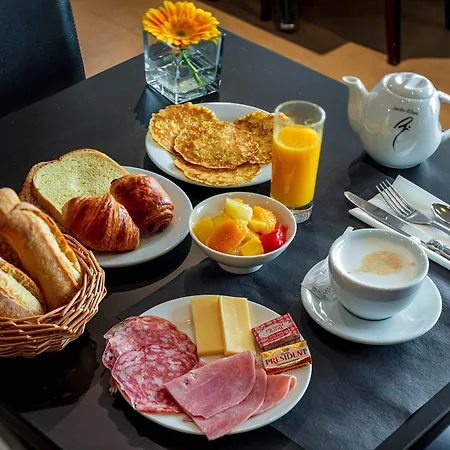 Noemys Valence Nord - Restaurant Szálloda 3*